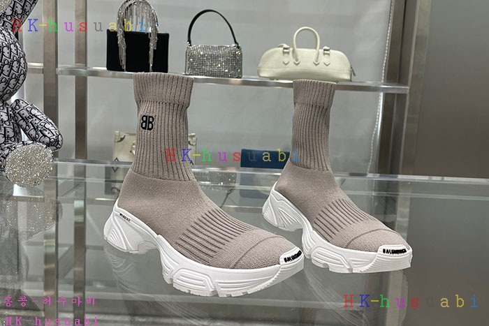 NEW 발렌시아가 스니커즈 신상 B 427752