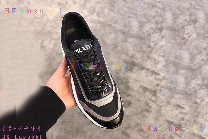 NEW 프라다 남성 스니커즈 P 455821