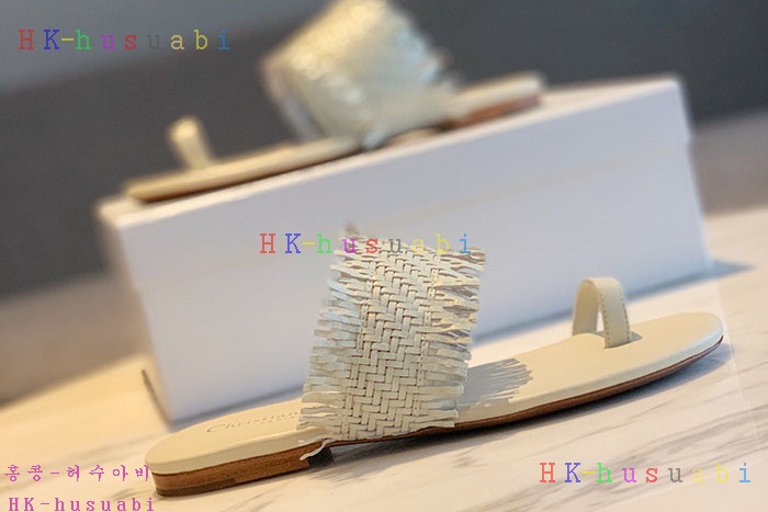 NEW 디올 샌들 신상 DR 872286