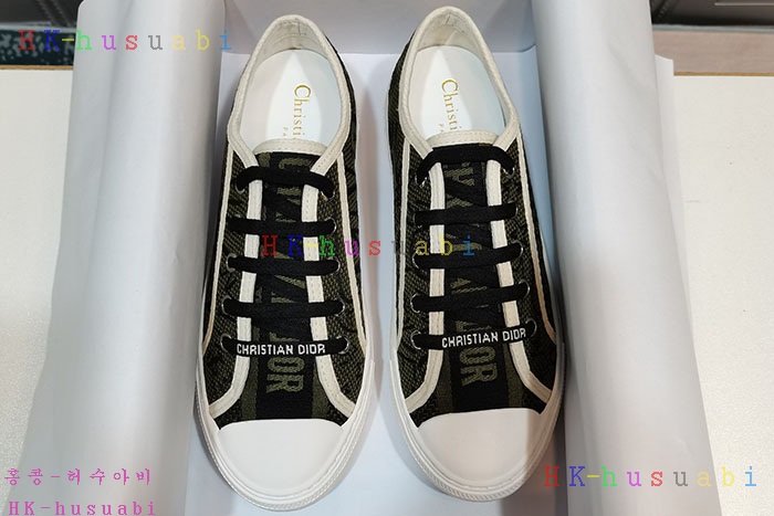 NEW 디올 신발 신상 DR 872295