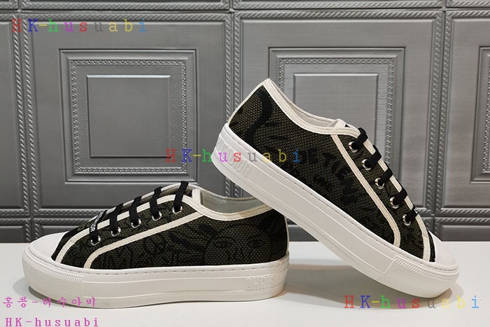 NEW 디올 신발 신상 DR 872295