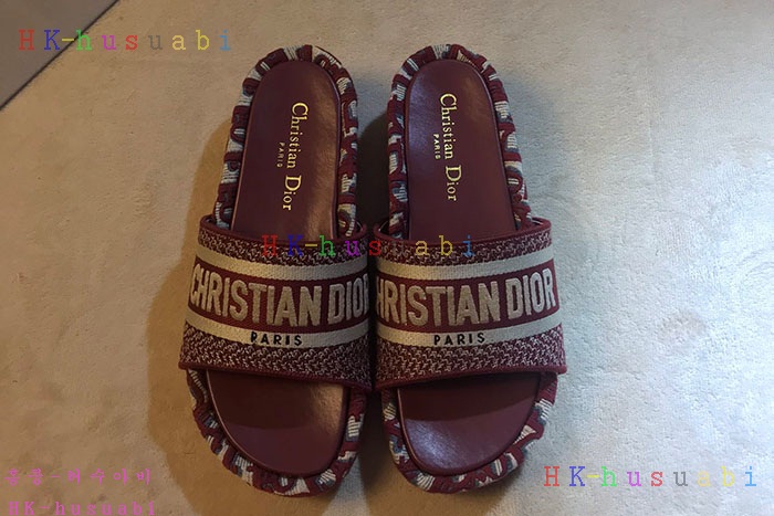 NEW 디올 샌들 신상 DR 872319