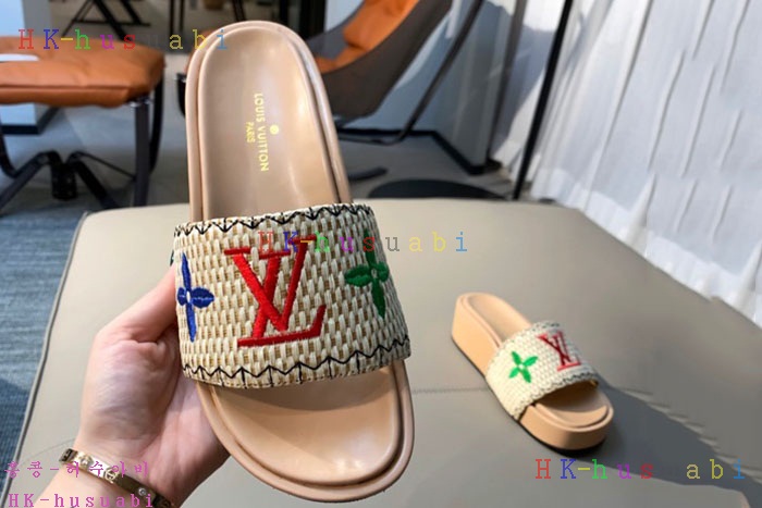 NEW 루이비통 샌들 신상 LV 857773