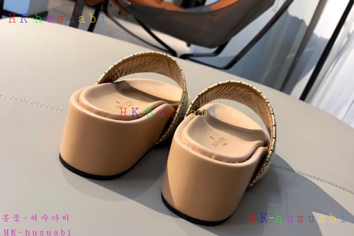 NEW 루이비통 샌들 신상 LV 857773