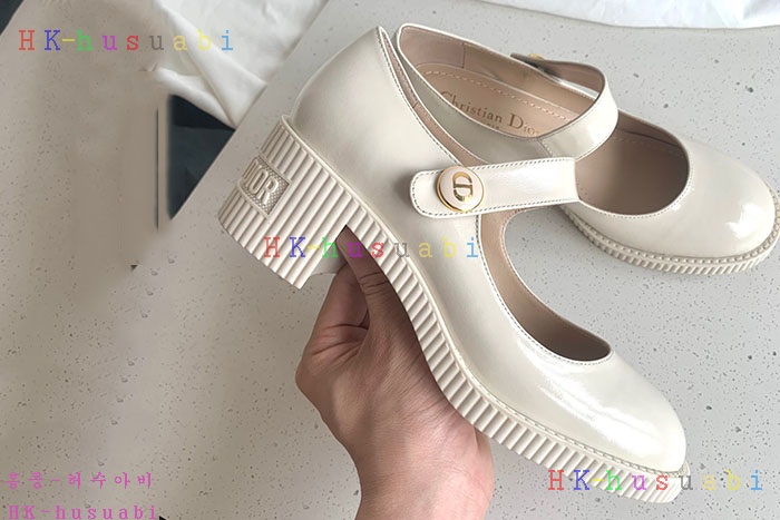 NEW 디올 신발 신상 DR 678821