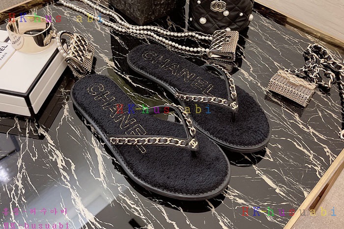 NEW 샤넬 샌들 신상 C 747402