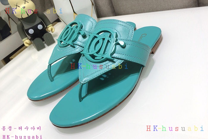 NEW 디올 샌들 신상 DR 724302