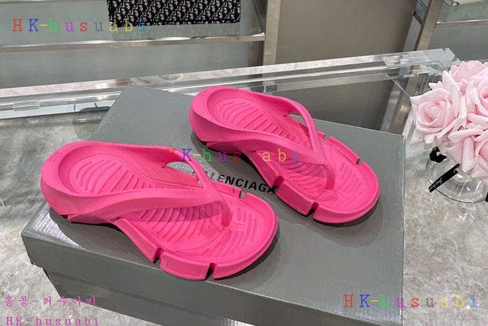 NEW 발렌시아가 슬리퍼 신상 B 889652