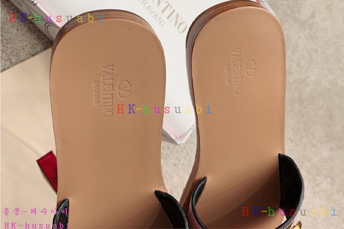NEW 발렌티노 샌들 신상 V 572441