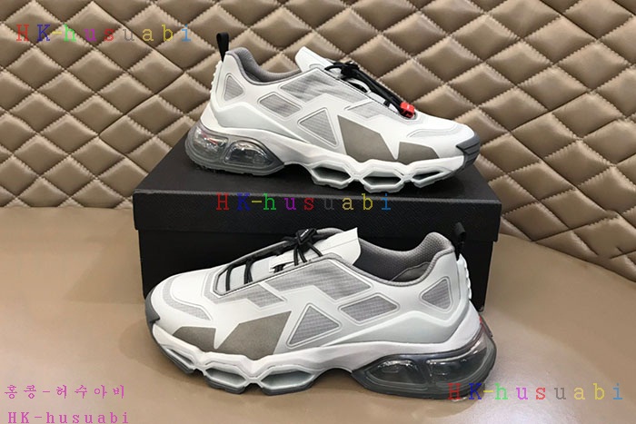 NEW 프라다 스니커즈 신상 P 1275526