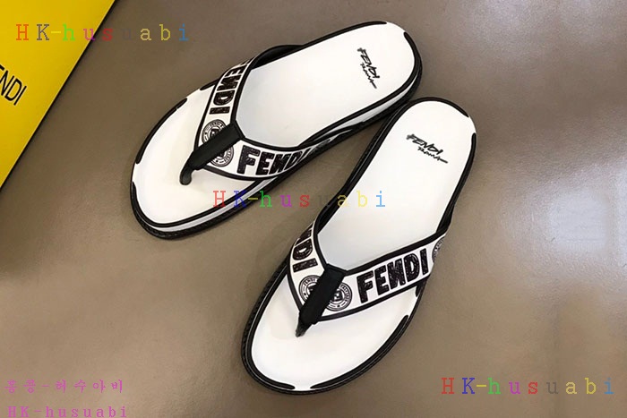 NEW 펜디 샌들 신상 FD 8576631