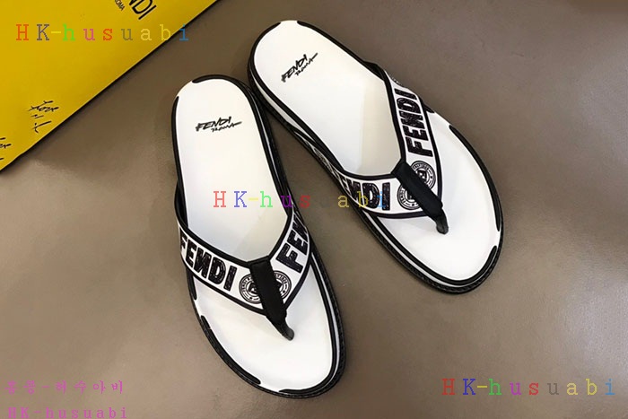 NEW 펜디 샌들 신상 FD 8576631