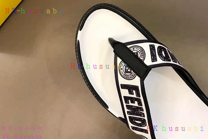 NEW 펜디 샌들 신상 FD 8576631