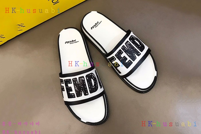 NEW 펜디 샌들 신상 FD 8576632