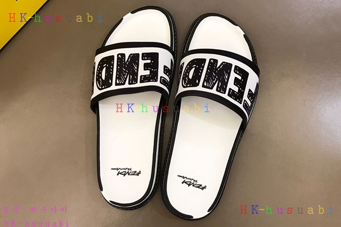 NEW 펜디 샌들 신상 FD 8576632