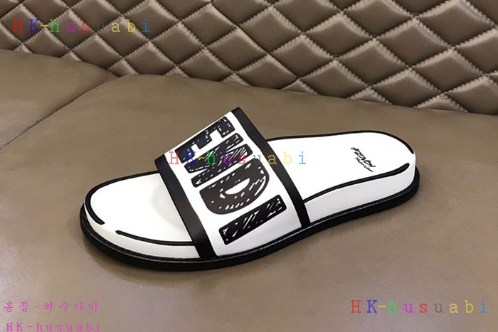 NEW 펜디 샌들 신상 FD 8576632