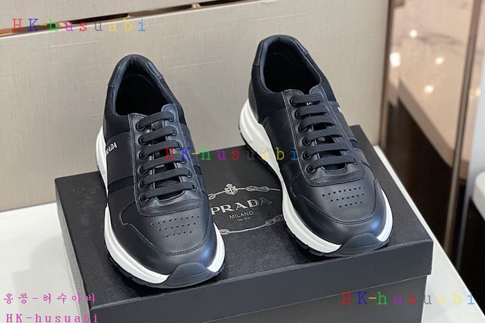 NEW 프라다 스니커즈 신상 P 335697