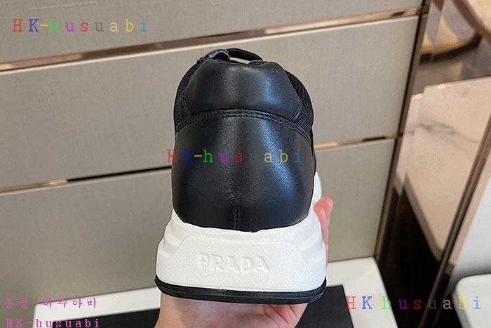 NEW 프라다 스니커즈 신상 P 335697