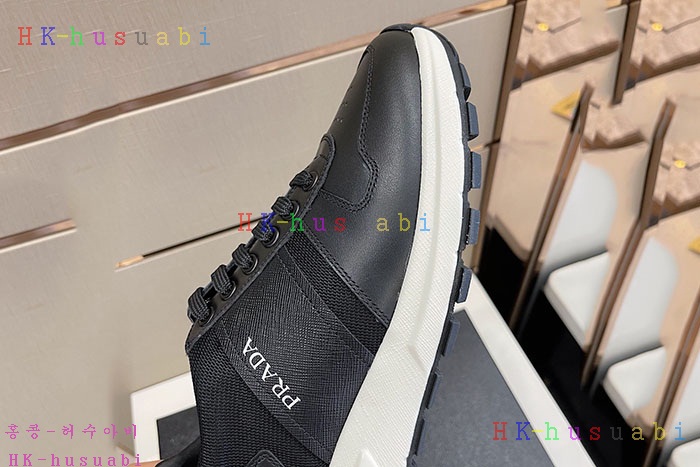 NEW 프라다 스니커즈 신상 P 335697