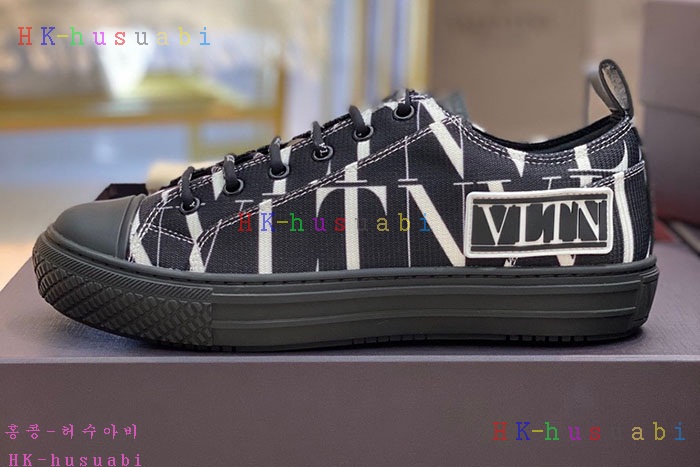 NEW 발렌티노 스니커즈 신상 V 236300