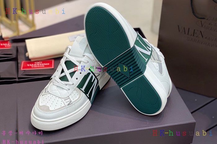 NEW 발렌티노 스니커즈 신상 V 23639