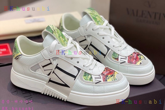 NEW 발렌티노 스니커즈 신상 V 23643