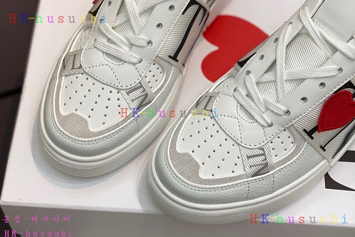 NEW 발렌티노 스니커즈 신상 V 23648