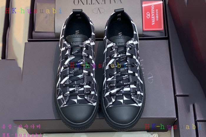 NEW 발렌티노 스니커즈 신상 V 236300