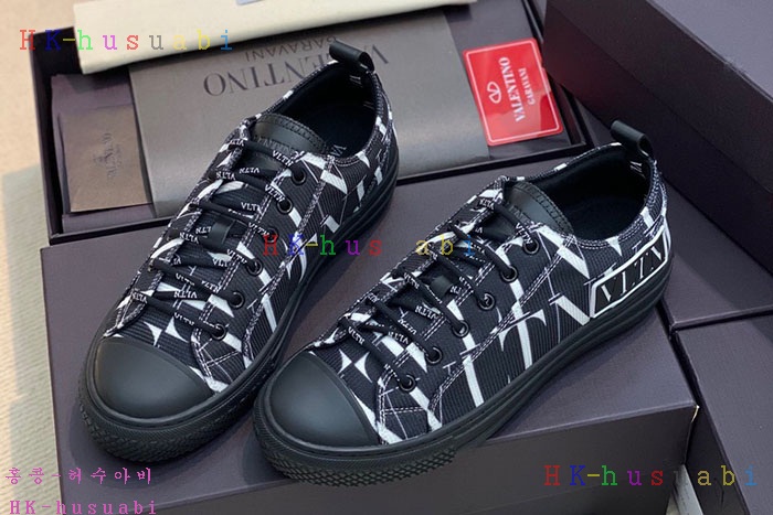 NEW 발렌티노 스니커즈 신상 V 236300