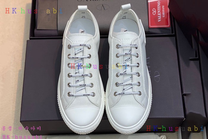 NEW 발렌티노 스니커즈 신상 V 236304