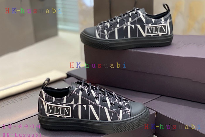 NEW 발렌티노 스니커즈 신상 V 236300