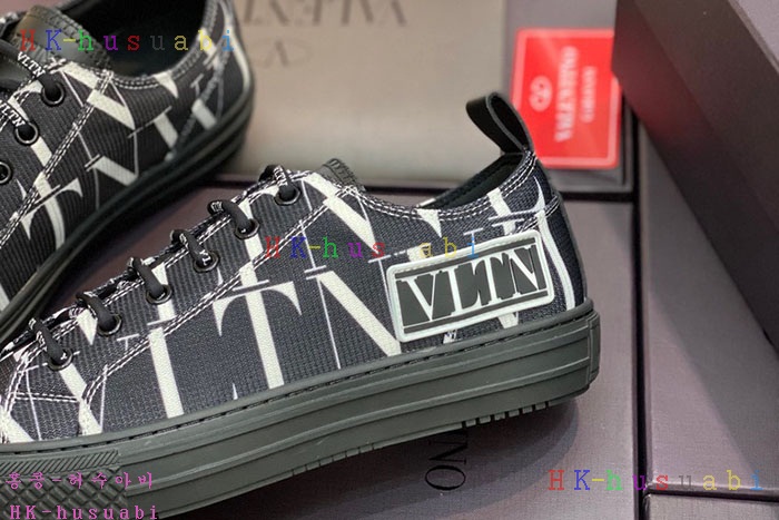 NEW 발렌티노 스니커즈 신상 V 236300