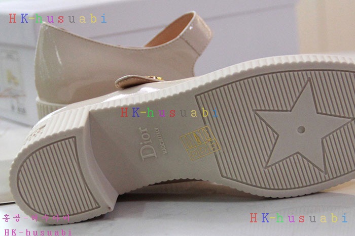 NEW 디올 신발 신상 DR 632250