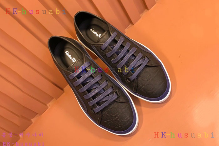 NEW 페라가모 스니커즈 신상 F 766522