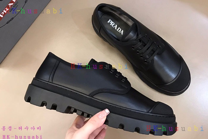 NEW 프라다 스니커즈 신상 P 358554