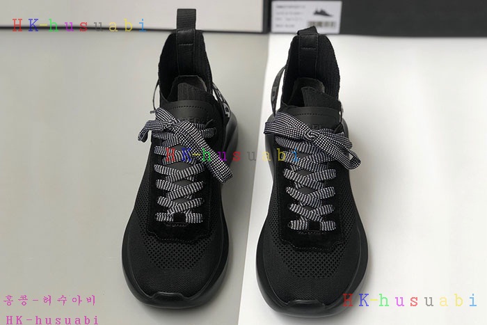 NEW 디스퀘어드 스니커즈 신상 D 588502