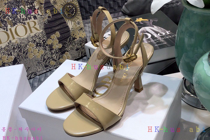 NEW 디올 신발 신상 DR 725563