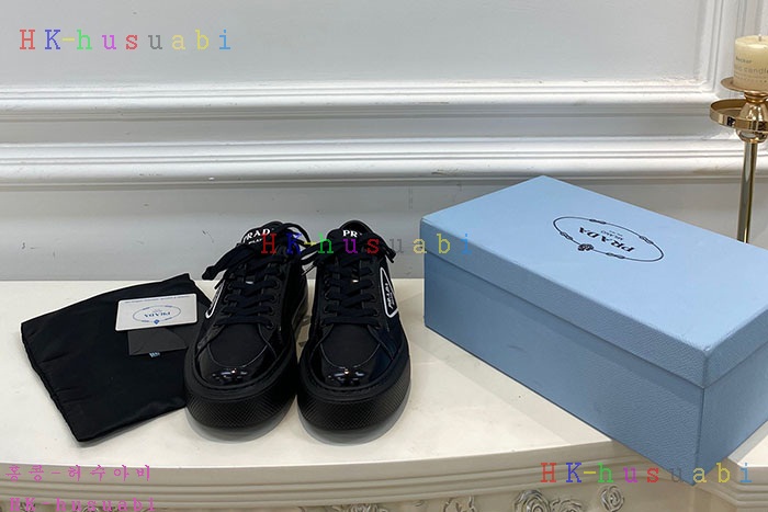 NEW 프라다 스니커즈 신상 P 757750