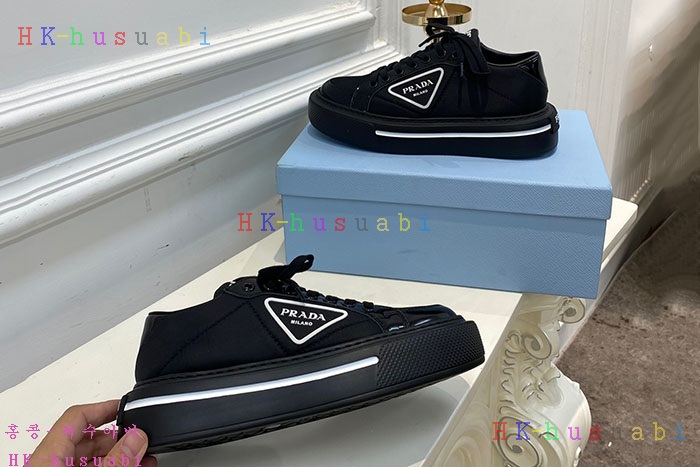NEW 프라다 스니커즈 신상 P 757750