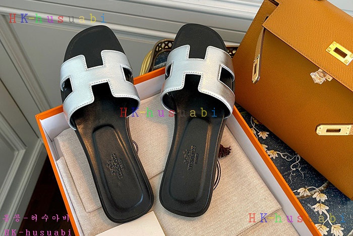 NEW 에르메스 샌들 신상 H 55252279