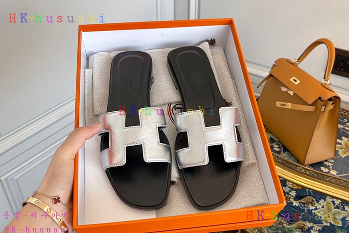 NEW 에르메스 샌들 신상 H 55252279