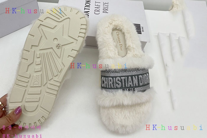 NEW 디올 슬리퍼 신상 DR 472213