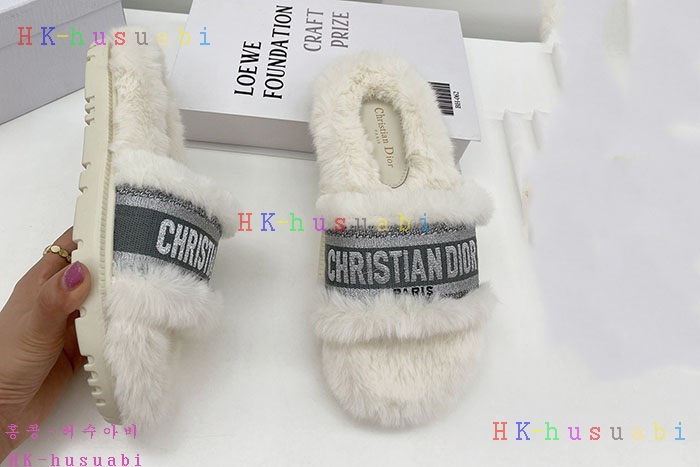 NEW 디올 슬리퍼 신상 DR 472213