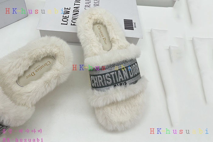 NEW 디올 슬리퍼 신상 DR 472213
