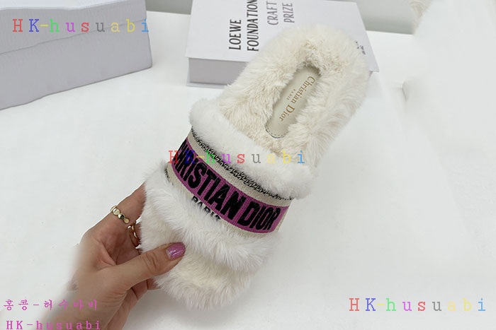 NEW 디올 슬리퍼 신상 DR 472215