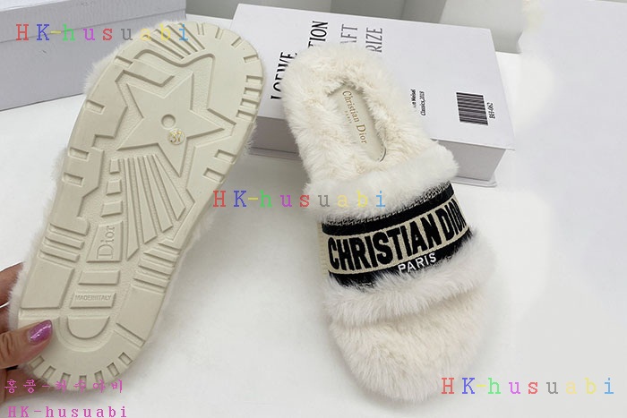 NEW 디올 슬리퍼 신상 DR 472217