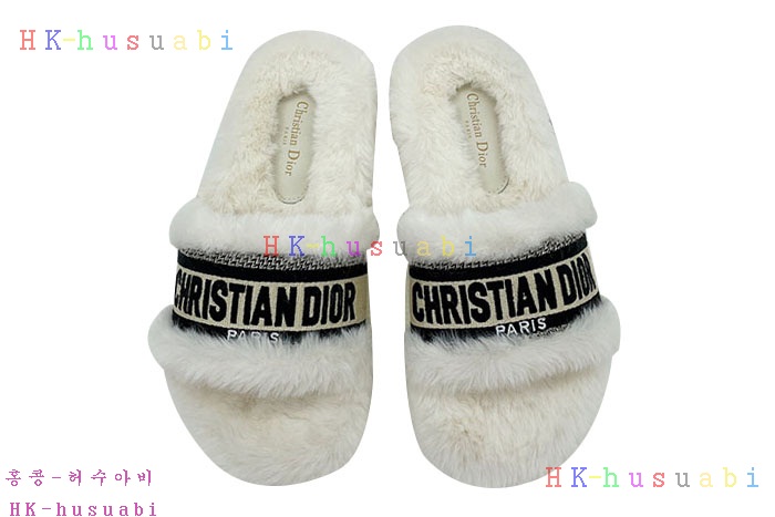 NEW 디올 슬리퍼 신상 DR 472217