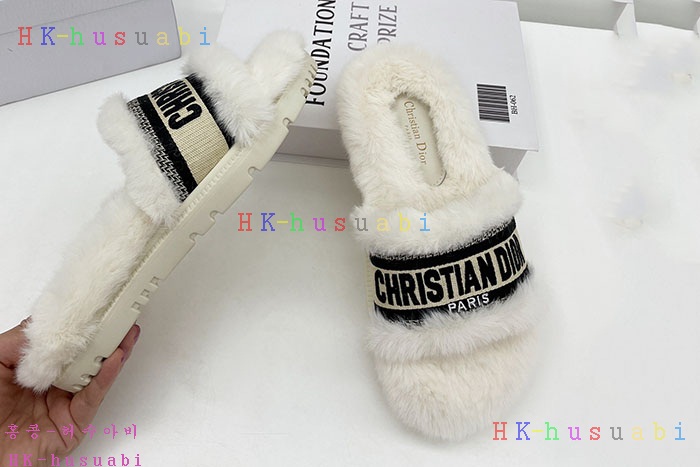 NEW 디올 슬리퍼 신상 DR 472217