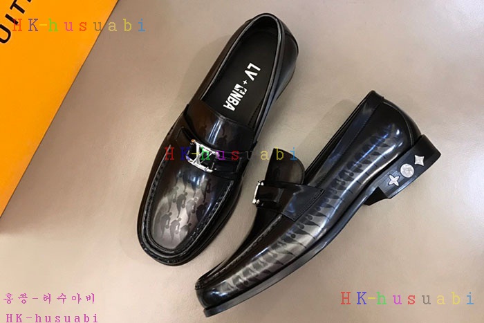 NEW 루이비통 로퍼 신상 LV 7446203