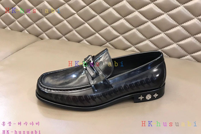 NEW 루이비통 로퍼 신상 LV 7446203